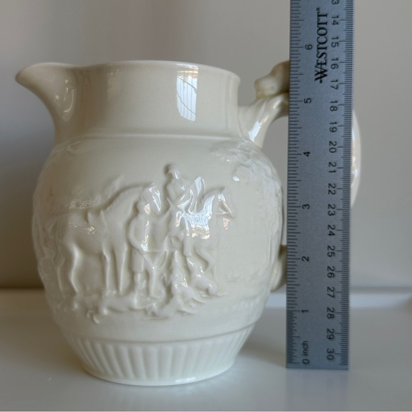 Wedgwood Vintage Pitcher Devonshire Hound Dog Handle Jug Creamware - Picture 12 of 15